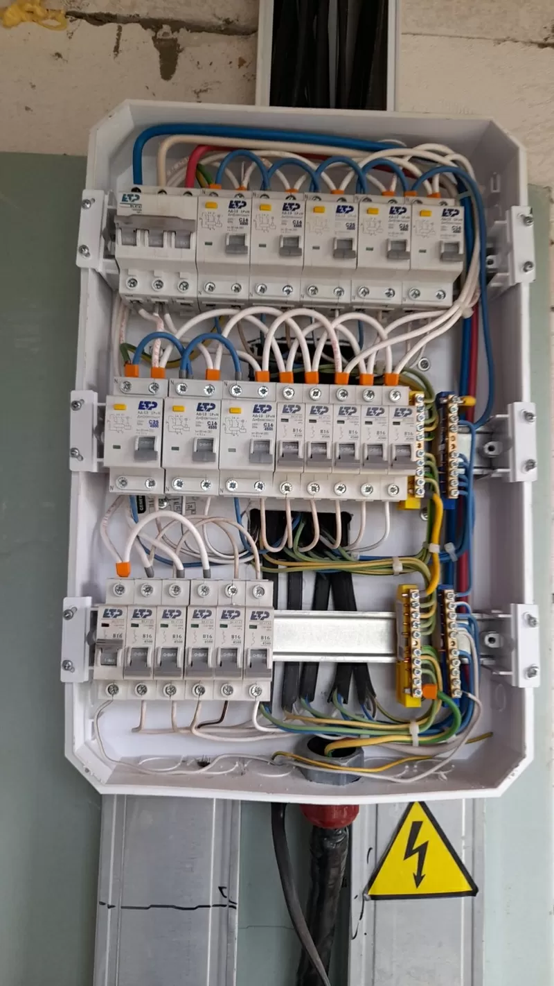 Электромонтажные работы любой сложности 